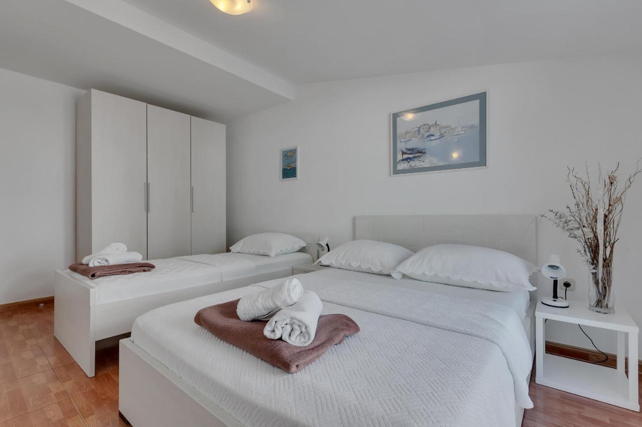 Apartman Sara Baška Voda Εξωτερικό φωτογραφία