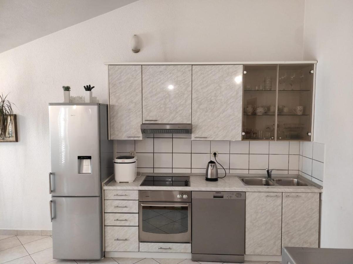 Apartman Sara Baška Voda Εξωτερικό φωτογραφία